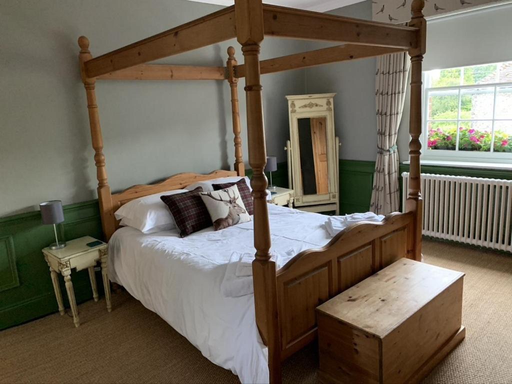เดอะ สตาร์ แอนด์ การ์เตอร์ Bed & Breakfast อีสต์ ดีน ภายนอก รูปภาพ