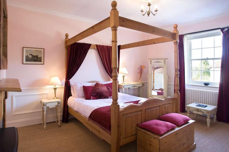 เดอะ สตาร์ แอนด์ การ์เตอร์ Bed & Breakfast อีสต์ ดีน ห้อง รูปภาพ