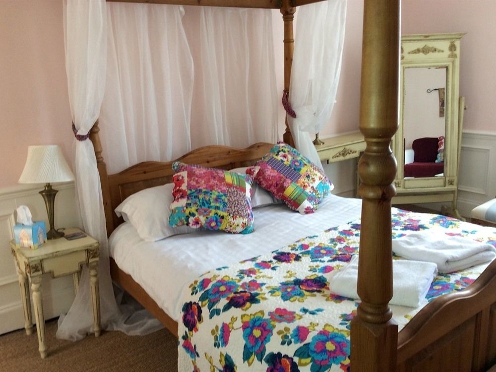 เดอะ สตาร์ แอนด์ การ์เตอร์ Bed & Breakfast อีสต์ ดีน ภายนอก รูปภาพ
