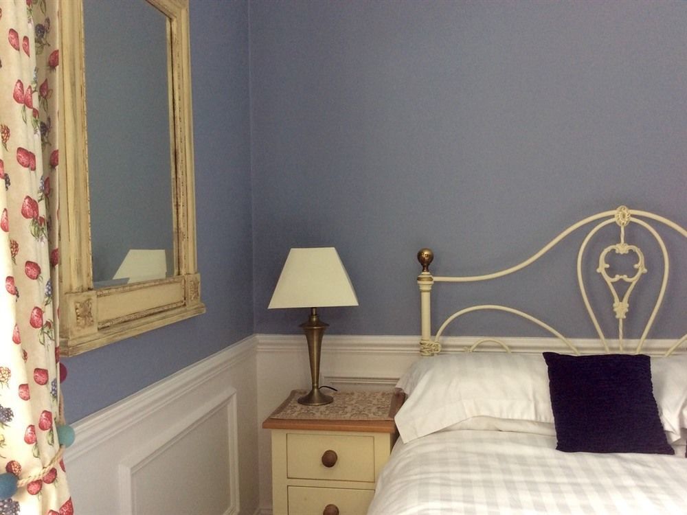 เดอะ สตาร์ แอนด์ การ์เตอร์ Bed & Breakfast อีสต์ ดีน ภายนอก รูปภาพ